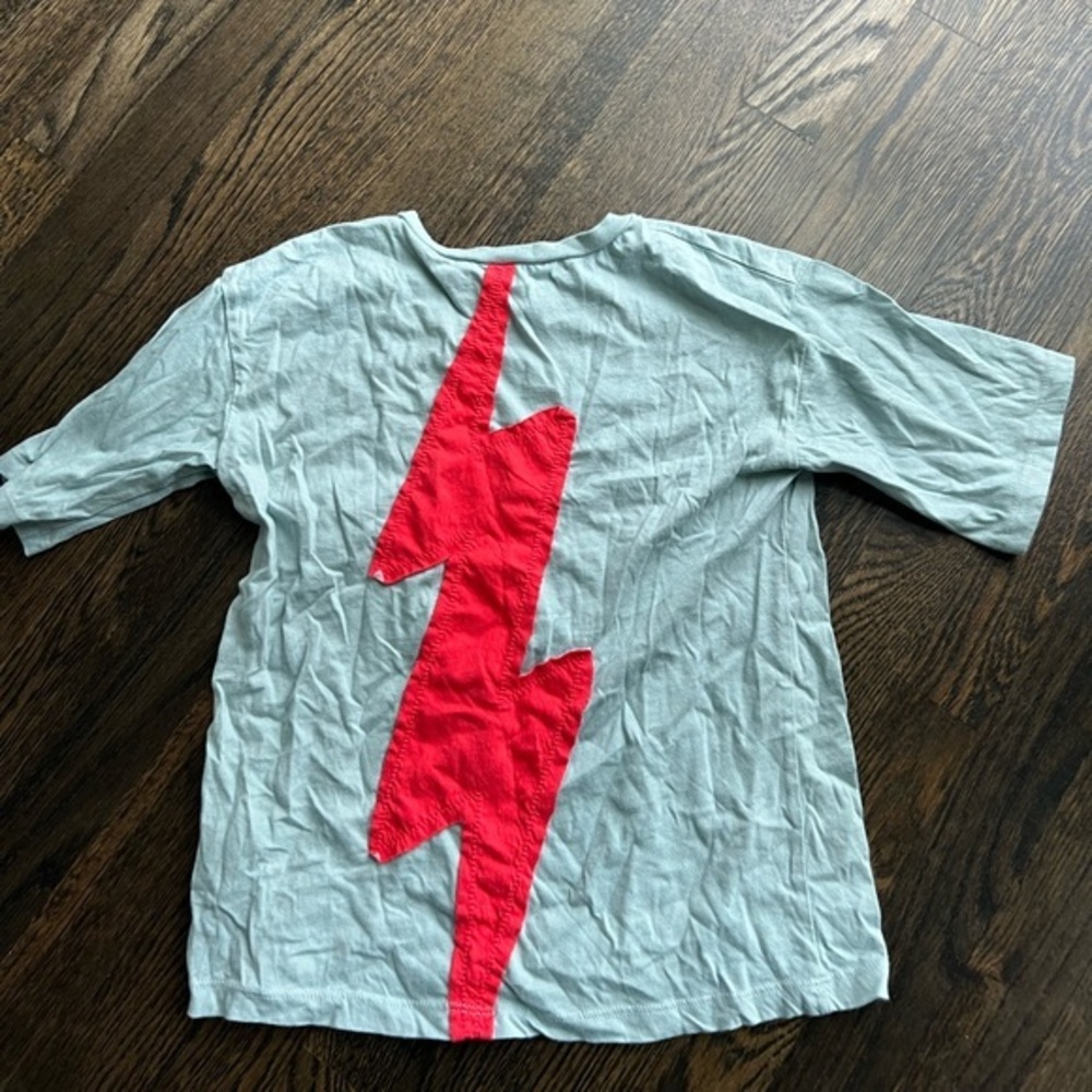 Stem Lightning Bolt Graphic Tee - Youth 8, excellent condition - 100% cotton